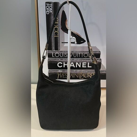 Gucci Handbags - Authentic Gucci Denim Sherry Line Slouchy Shoulder Bag